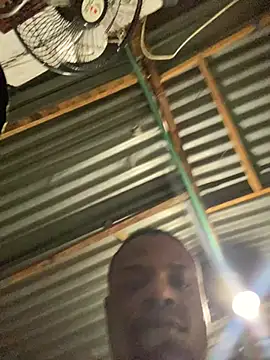 Snapshot of ElNegroRony chatting on 02/24/25, 08:25 ElNegroRony online show from 02/24/25, 08:25