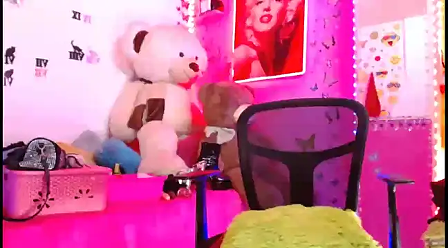 Snapshot of ElNegroRony chatting on 03/15/25, 01:07 ElNegroRony online show from 03/15/25, 01:07