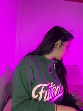 Cassie-millers online show from 12/04/24, 01:20