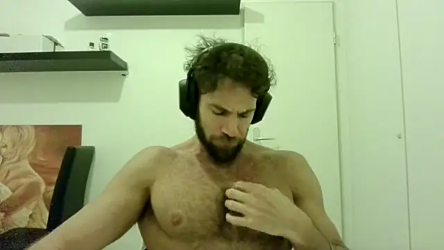 alpha-hunk online show from 10/15/25, 07:14