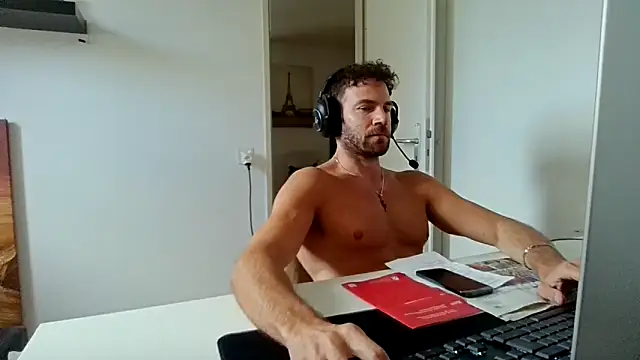 alpha-hunk online show from 06/06/26, 09:36