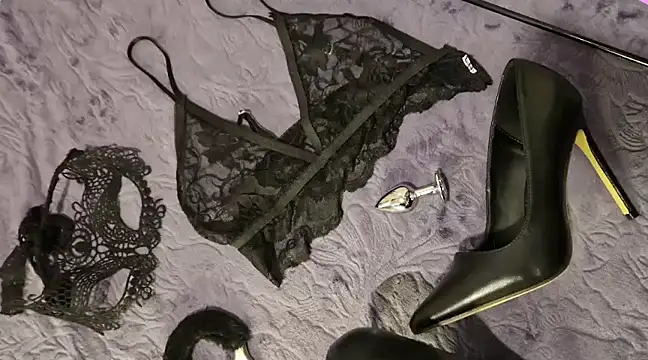 culbutemoi4 online show from 03/17/25, 08:40