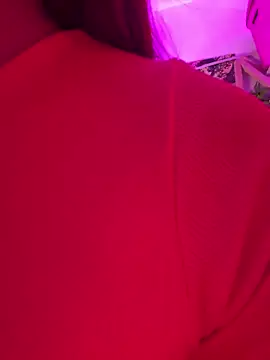 Snapshot of ariiel_ chatting on 12/16/25, 01:16 ariiel online show from 12/16/25, 01:16