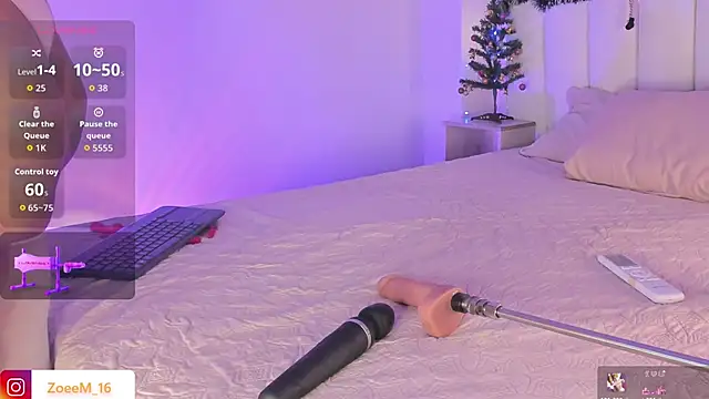 Zoe1 2 online show from 12/05/25, 08:05