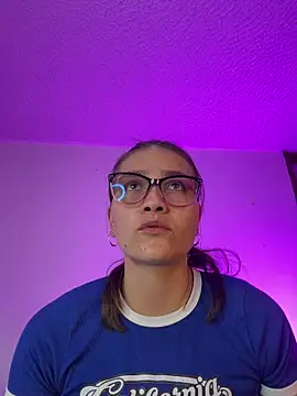 aurora divine online show from 03/14/26, 10:04