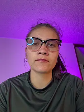 aurora divine online show from 03/20/26, 06:57