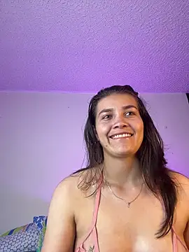 aurora divine online show from 03/30/26, 07:04