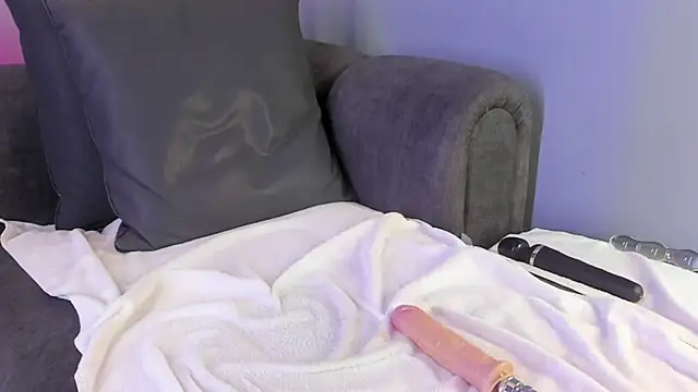 maddy walker online show from 12/31/24, 03:55