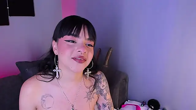 maddy walker online show from 01/22/25, 02:37