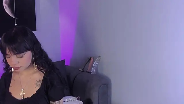 maddy walker online show from 02/02/25, 08:08