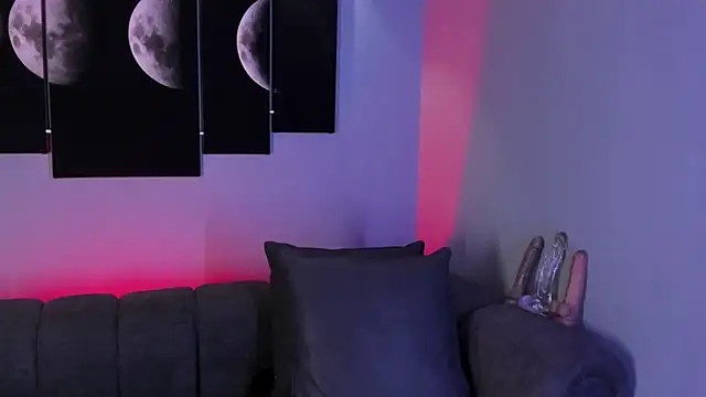 maddy walker online show from 02/04/25, 08:06