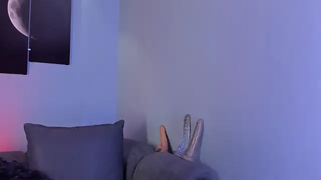 maddy walker online show from 02/10/25, 08:21