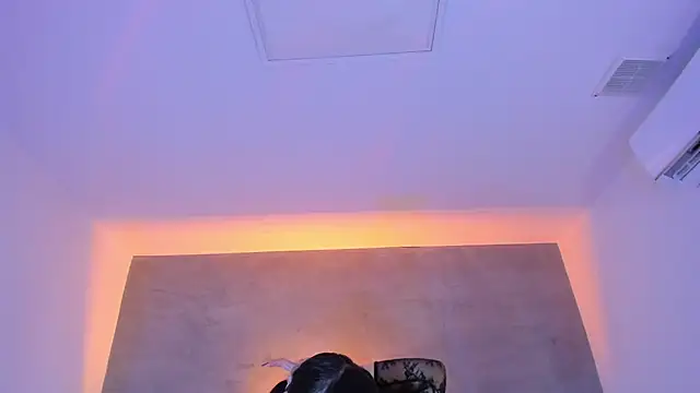 maddy walker online show from 09/28/25, 08:14