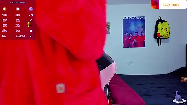 Lucyy-hess online show from 10/23/25, 07:56