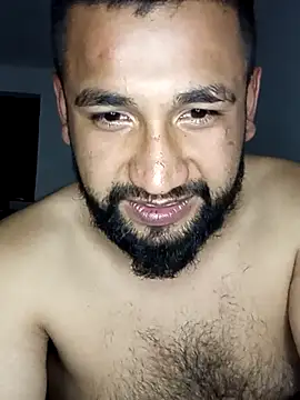 Snapshot of sabor_Latino_bdsm chatting on 09/14/25, 04:22 sabor Latino bdsm online show from 09/14/25, 04:22