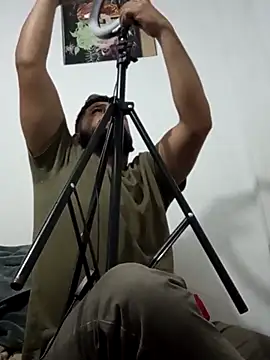 Snapshot of sabor_Latino_bdsm chatting on 10/09/25, 08:40 sabor Latino bdsm online show from 10/09/25, 08:40