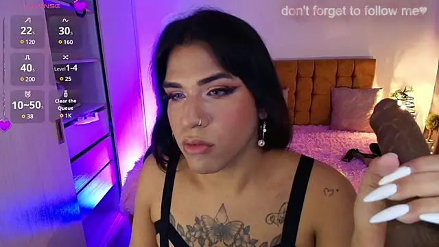 Snapshot of alexiaaross chatting on 12/13/24, 03:32 alexiaaross online show from 12/13/24, 03:32