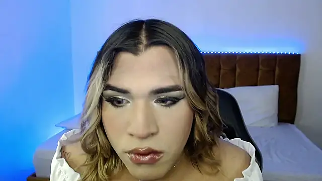 Snapshot of alexiaaross chatting on 09/11/25, 08:47 alexiaaross online show from 09/11/25, 08:47