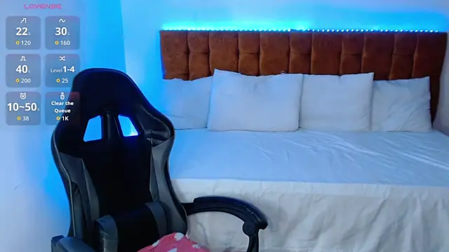 alexiaaross online show from 11/20/25, 07:46