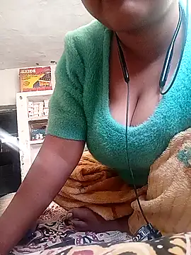 ruhi2003 online show from 12/15/24, 11:12