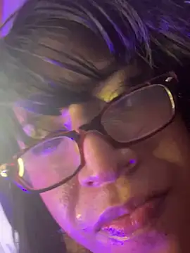 zahrivk1 online show from 12/04/24, 10:41