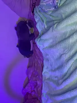 zahrivk1 online show from 12/05/24, 11:40