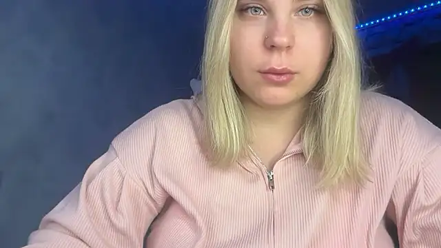 Thalia  Star online show from 12/05/25, 09:40