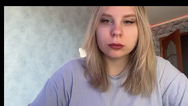 Thalia  Star online show from 04/21/26, 09:15