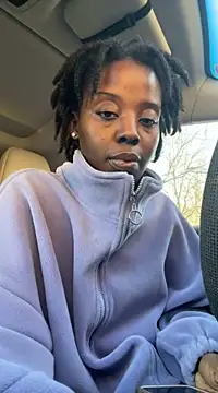 choclatepeaach online show from 01/15/25, 11:30