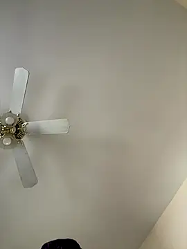 choclatepeaach online show from 11/02/25, 03:03