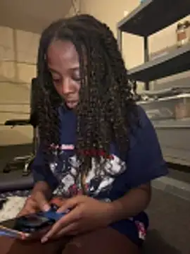 choclatepeaach online show from 12/20/25, 06:42