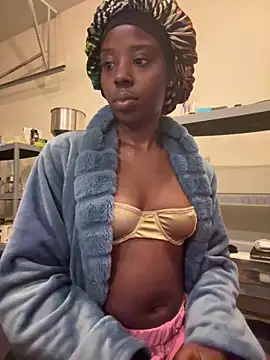 choclatepeaach online show from 03/10/26, 10:09