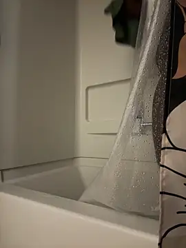 choclatepeaach online show from 03/18/26, 01:25