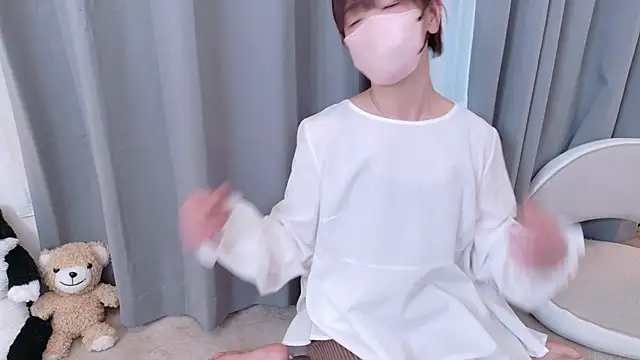 Risa 06 online show from 12/20/25, 06:09