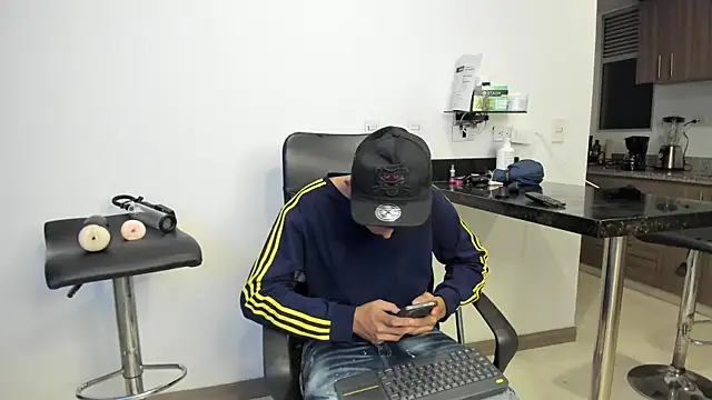 Lyam ap online show from 01/17/25, 08:02