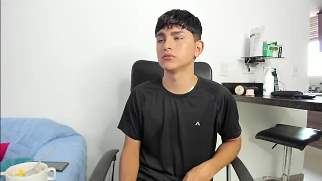 Lyam ap online show from 02/21/25, 03:54