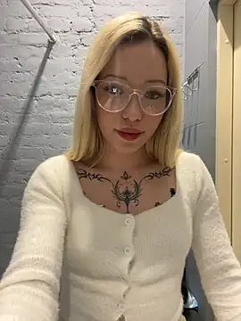 babydolll online show from 01/17/26, 12:10