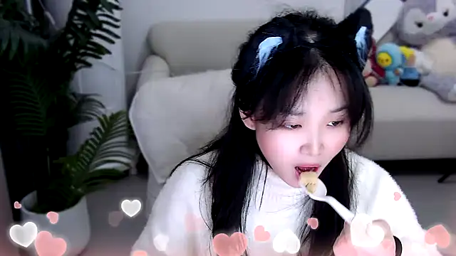 Snapshot of Sheep-1 chatting on 03/11/25, 11:12 Sheep-1 online show from 03/11/25, 11:12