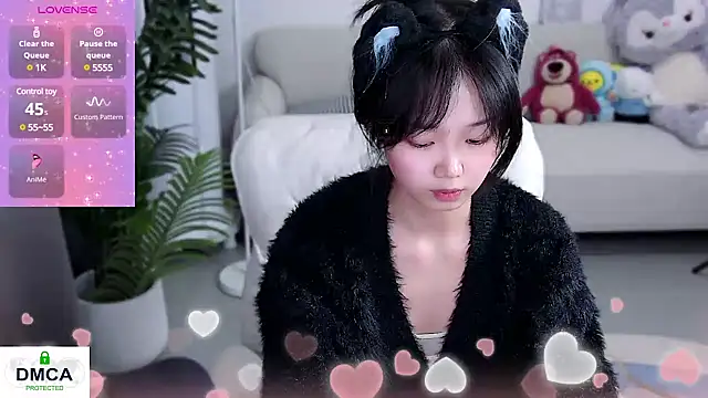 Snapshot of Sheep-1 chatting on 03/22/25, 11:11 Sheep-1 online show from 03/22/25, 11:11