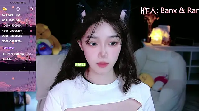 Snapshot of Sheep-1 chatting on 09/22/25, 12:18 Sheep-1 online show from 09/22/25, 12:18