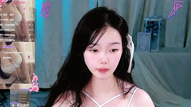 Snapshot of Sheep-1 chatting on 05/22/26, 01:39 Sheep-1 online show from 05/22/26, 01:39