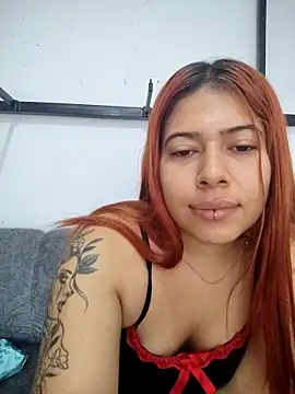 Snapshot of Caro_kitty- chatting on 03/17/25, 12:25 Caro kitty- online show from 03/17/25, 12:25