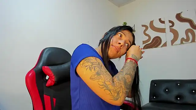 Caro kitty- online show from 12/01/25, 12:54