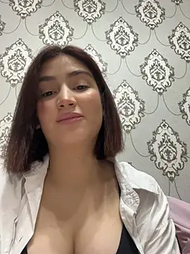 StormBeverly online show from 12/24/24, 01:50