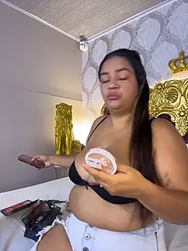 KendralHolson online show from 04/02/26, 04:32