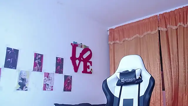 gigiqueen 18 online show from 10/02/25, 06:04