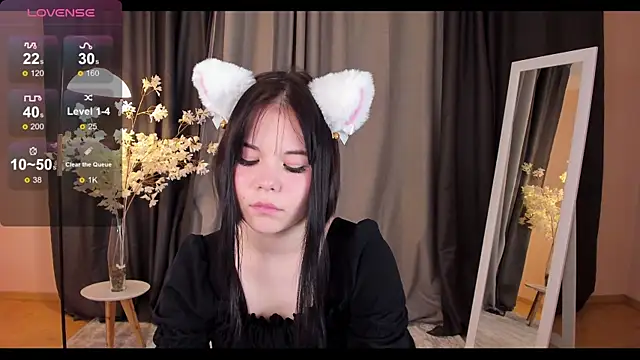 Snapshot of ClaireFaers_ chatting on 12/02/24, 12:29 ClaireFaers  online show from 12/02/24, 12:29