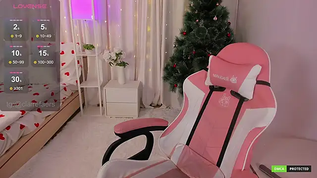 Snapshot of ClaireFaers_ chatting on 12/19/24, 05:18 ClaireFaers  online show from 12/19/24, 05:18