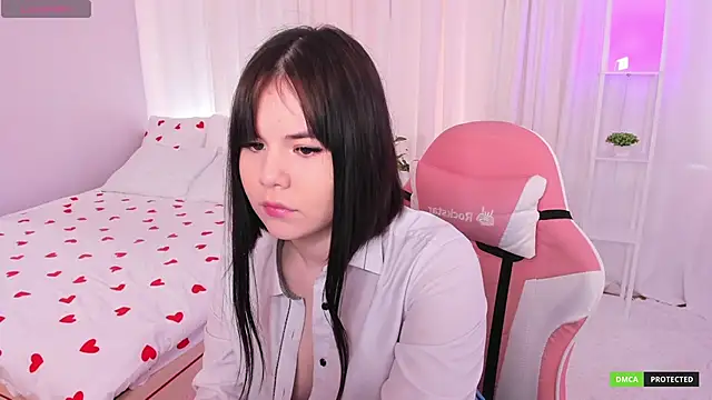 Snapshot of ClaireFaers_ chatting on 03/04/25, 09:07 ClaireFaers  online show from 03/04/25, 09:07