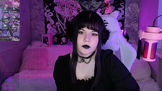 ClaireFaers  online show from 11/21/25, 08:07